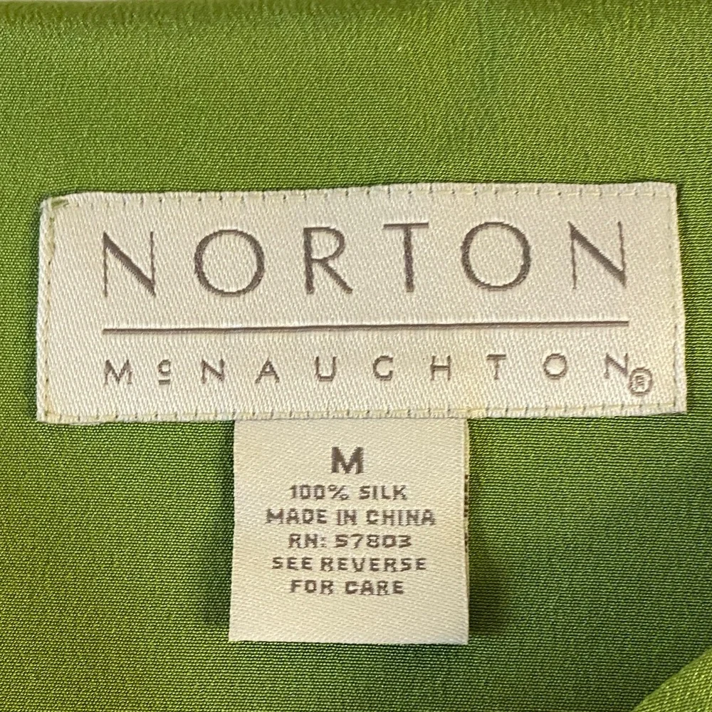 Norton McNaughton Vibrant Green Tank Top 100% Silk Sz M - Picture 6 of 8